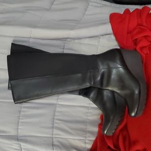 Gillio black platform knee high boots
